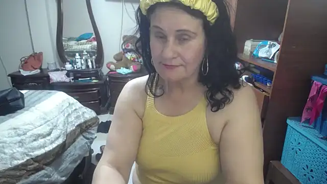 jazmin mature  online show from March 1, 11:38 pm