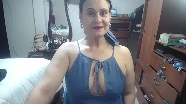 jazmin mature  online show from December 19, 8:11 pm