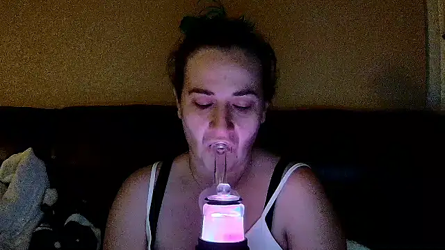 StonerPrincessGenie online show from February 12, 11:07 am