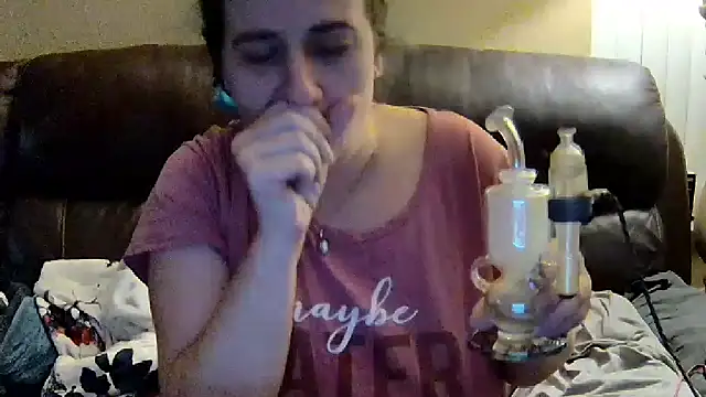 StonerPrincessGenie online show from February 16, 1:49 pm