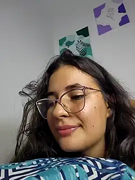 Snapshot of baaby-miiaa chatting on March 9, 9:57 am baaby-miiaa online show from March 9, 9:57 am