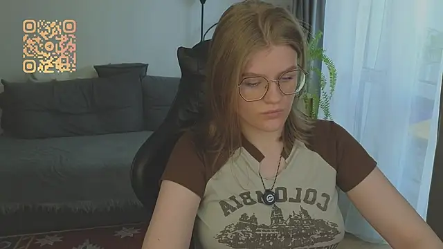 Snapshot of _JessieVibes chatting on July 18, 1:52 pm JessieVibes online show from July 18, 1:52 pm