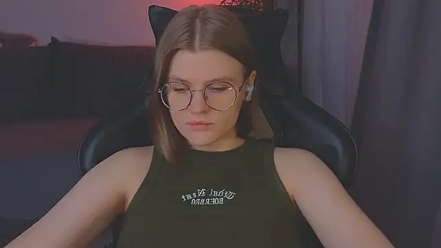  JessieVibes online show from February 8, 3:43 pm