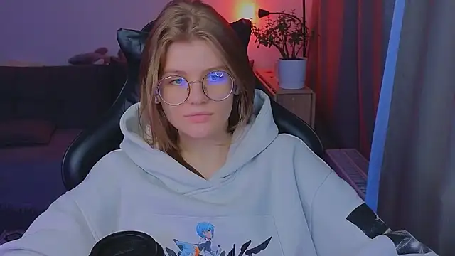  JessieVibes online show from February 20, 2:30 pm