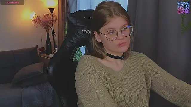  JessieVibes online show from May 21, 2:36 pm