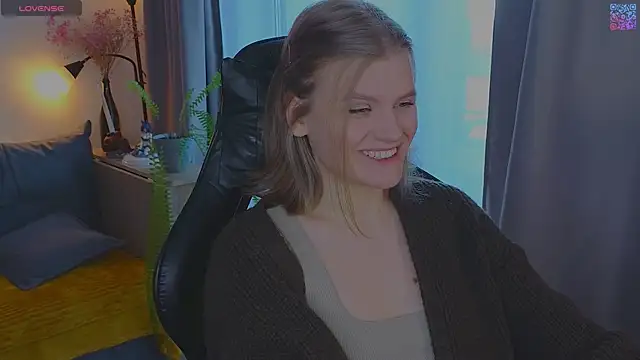  JessieVibes online show from April 24, 1:57 pm