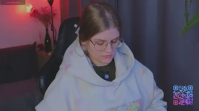  JessieVibes online show from May 27, 4:03 pm