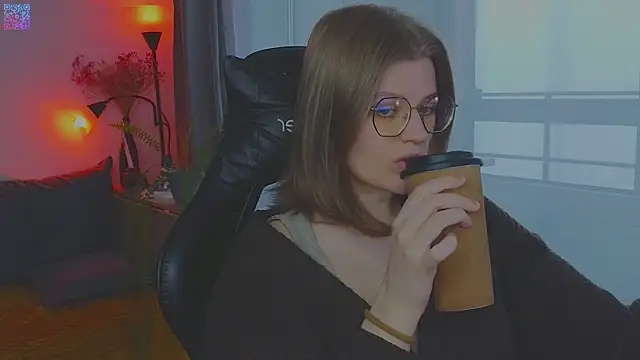  JessieVibes online show from April 26, 1:19 pm