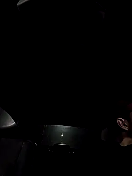 Snapshot of uberdot chatting on October 15, 6:33 am uberdot online show from October 15, 6:33 am