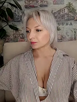 Snapshot of Anesteishen chatting on March 11, 6:41 am Anesteishen online show from March 11, 6:41 am