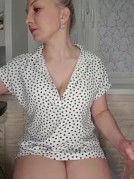 Snapshot of Anesteishen chatting on November 27, 5:30 am Anesteishen online show from November 27, 5:30 am