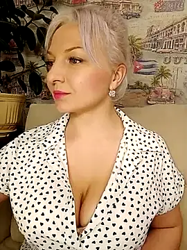 Snapshot of Anesteishen chatting on February 20, 6:39 am Anesteishen online show from February 20, 6:39 am