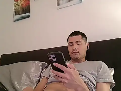 PerroDemonioHot online show from April 3, 2:07 am