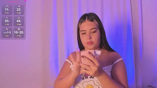 Marianagarcia01 online show from August 2, 1:37 am