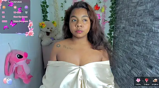 Snapshot of naty_jhonsom_ chatting on March 9, 5:55 am naty jhonsom online show from March 9, 5:55 am