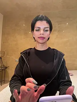 Snapshot of Rosariolovex chatting on February 7, 7:06 pm Rosariolovex online show from February 7, 7:06 pm