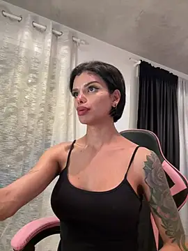 Snapshot of Rosariolovex chatting on March 16, 9:26 pm Rosariolovex online show from March 16, 9:26 pm