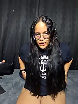 Snapshot of katrina29 chatting on December 16, 12:48 am katrina29 online show from December 16, 12:48 am