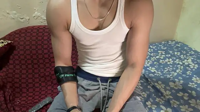 hot hunk boy online show from February 26, 5:57 pm