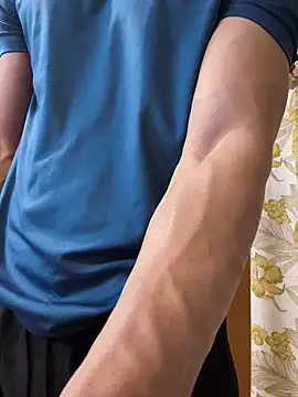 hot hunk boy online show from March 1, 6:54 pm