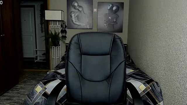 Snapshot of _Mire11a69 chatting on February 17, 8:27 pm Mire11a69 online show from February 17, 8:27 pm