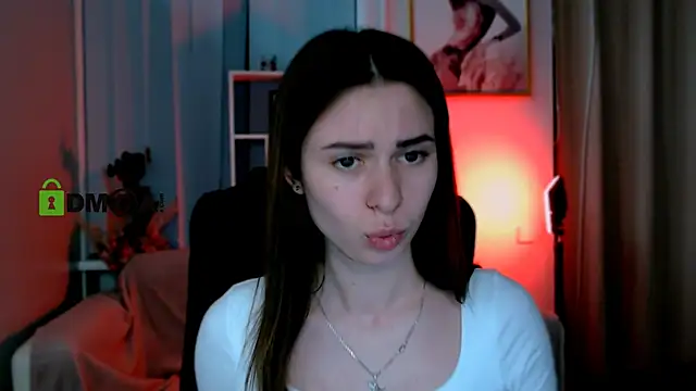 Snapshot of flora_ri chatting on February 1, 2:58 am flora ri online show from February 1, 2:58 am