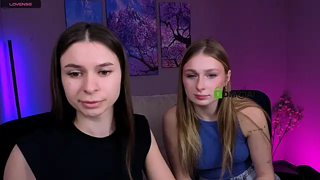 Snapshot of flora_ri chatting on December 15, 10:32 am flora ri online show from December 15, 10:32 am