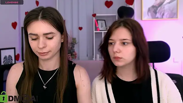 Snapshot of flora_ri chatting on February 20, 2:02 pm flora ri online show from February 20, 2:02 pm