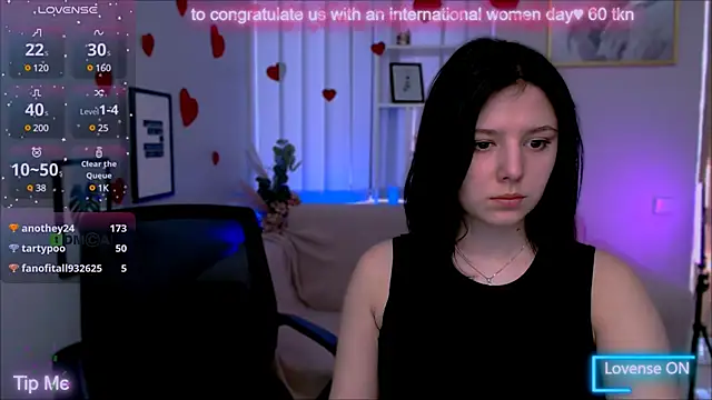 Snapshot of flora_ri chatting on March 10, 1:32 pm flora ri online show from March 10, 1:32 pm