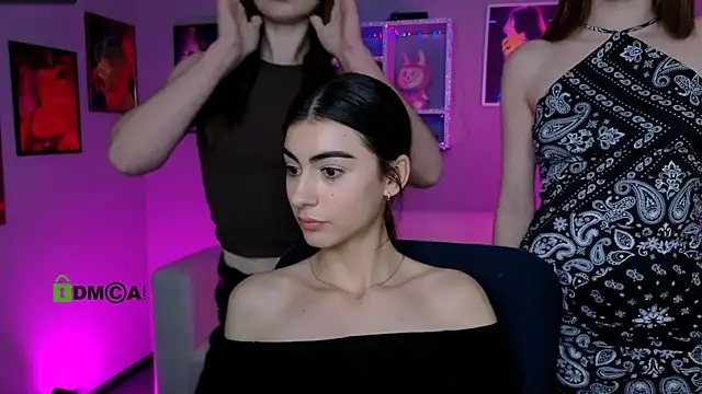 Snapshot of flora_ri chatting on November 13, 12:53 pm flora ri online show from November 13, 12:53 pm