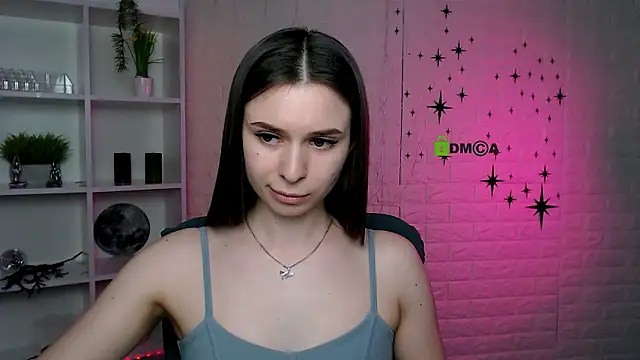 Snapshot of flora_ri chatting on February 17, 4:48 pm flora ri online show from February 17, 4:48 pm