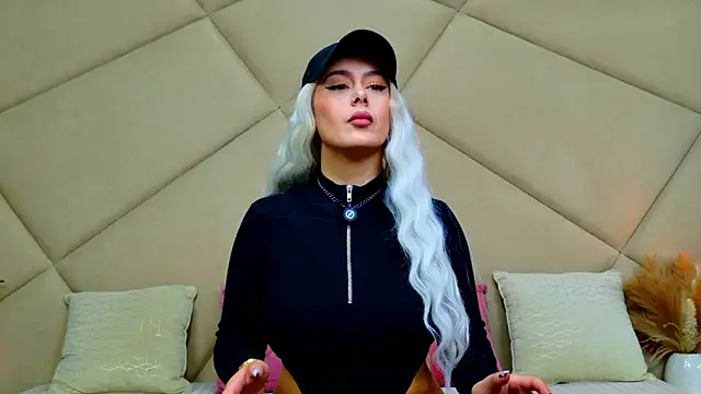 ChloeFrost online show from February 9, 6:22 am