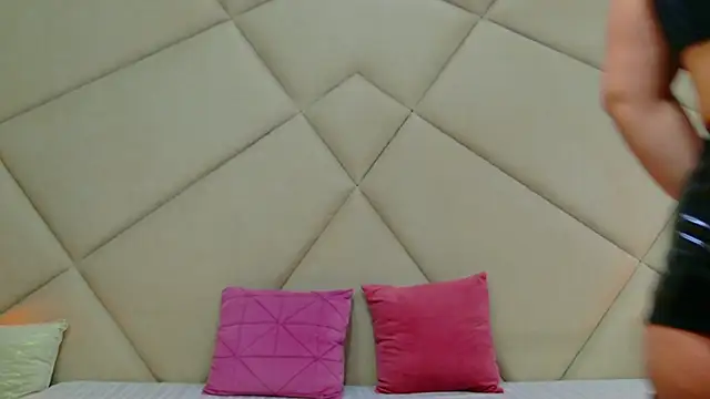 ChloeFrost online show from February 12, 6:13 am