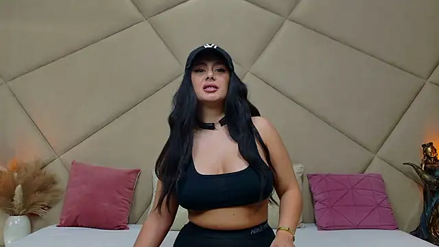 Snapshot of ChloeFrost chatting on November 13, 6:06 am ChloeFrost online show from November 13, 6:06 am