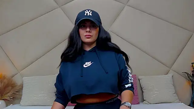 ChloeFrost online show from September 20, 5:01 am