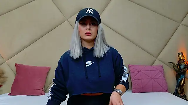 Snapshot of ChloeFrost chatting on November 21, 5:50 am ChloeFrost online show from November 21, 5:50 am