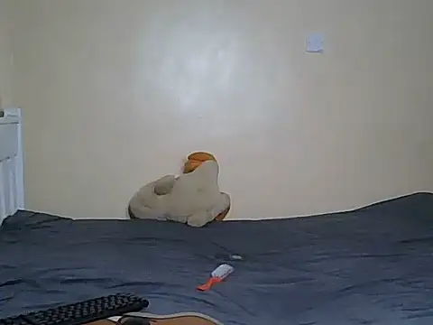 Vprettieeer online show from March 29, 6:53 pm