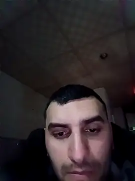 Kdkdkfkcklxiis online show from March 6, 11:44 pm