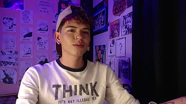 Snapshot of Mickey_Magic chatting on March 18, 11:09 pm Mickey Magic online show from March 18, 11:09 pm