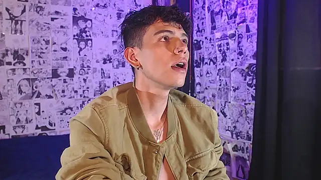 Snapshot of Mickey_Magic chatting on November 24, 5:24 pm Mickey Magic online show from November 24, 5:24 pm