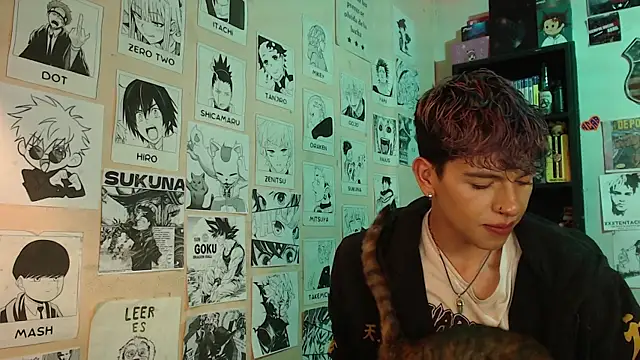 Snapshot of Mickey_Magic chatting on March 1, 5:52 am Mickey Magic online show from March 1, 5:52 am