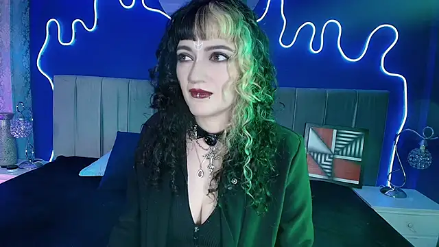 JeanneSabatier online show from May 25, 7:45 pm