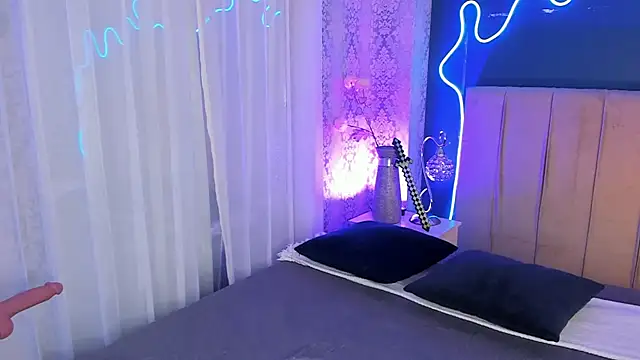 JeanneSabatier online show from December 22, 7:47 pm