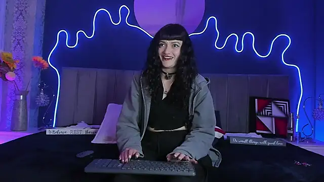 JeanneSabatier online show from February 19, 7:55 pm