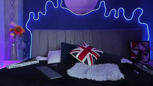 JeanneSabatier online show from February 12, 7:46 pm