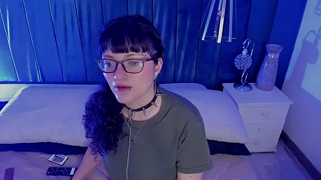 JeanneSabatier online show from March 6, 7:43 pm
