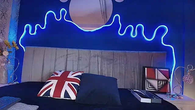 JeanneSabatier online show from March 5, 7:54 pm