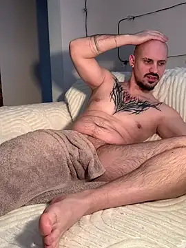 AssHunter4k online show from February 1, 8:23 am