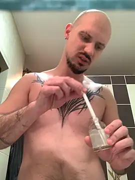 AssHunter4k online show from October 29, 6:45 am