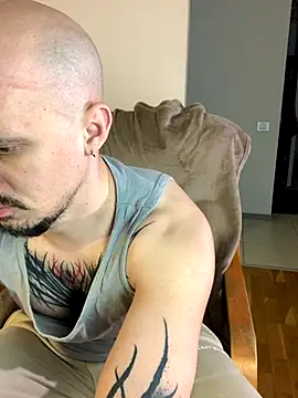 AssHunter4k online show from November 14, 5:44 am